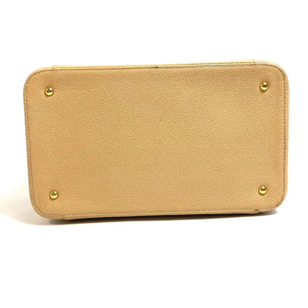 CHANEL Cream Shoulder Bag - Picture 3 of 16